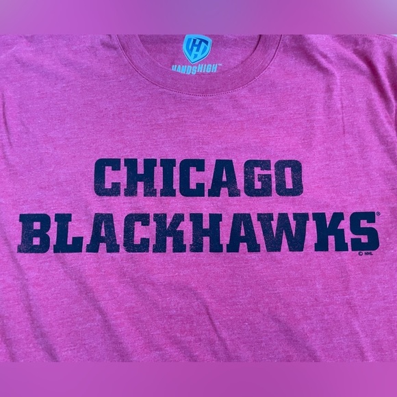 NWT! Hands High NHL Chicago Blackhawks Red Tshirt - Picture 4 of 8